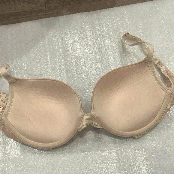 [34 D]Victoria Secret  Dream Angel Push Up Bra - Picture 7 of 9